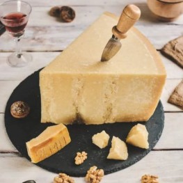 Vendita  Parmigiano Reggiano 12 mesi